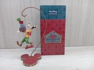 Disney SHOWCASE COLLECTION 'Goofy with Presents with Stand'