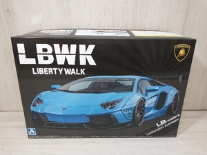  пластиковая модель Aoshima 1/24 LB Works Lamborghini Aventador Ver.1 Liberty walk No.17