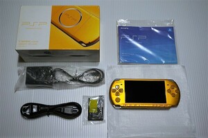 ☆新品同様☆ PSP - 3000 イエロー yellow SONY メモリースティック付 本体