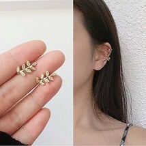 ★ 葉っぱ柄 リーフ イヤーカフ ★ 耳に挟む イヤリング ジュエリー クリップ ノンホールピアス アクセサリー 片耳用 金 a13_画像1