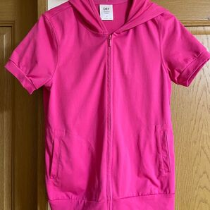 ユニクロ 半袖パーカー 美品 M
