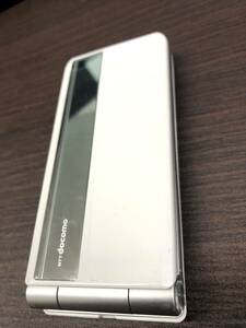 ★【売り切り！】docomo ドコモ P-07B FOMA Panasonic 携帯電話 白 ガラケー 美品 購入時のフィルム未剥がし品 384