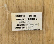 061944k3 未使用品 ノース カイトボーディング カイト TORO2 6㎡ トロ2 カイトサーフィン KG_画像3