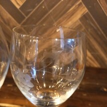 N4097 ワイングラス クリスタルガラス 葡萄 ブドウ ガラス細工 ぶどう 美品 ２脚 発送ヤマト60サイズ 札幌_画像8