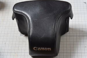 ＃27　古い革製カメラケース　CANON　FTｂ