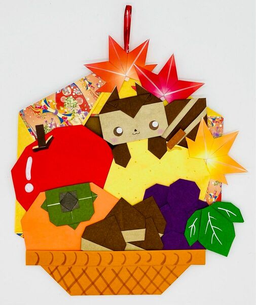 秋の果物飾り　折り紙リース