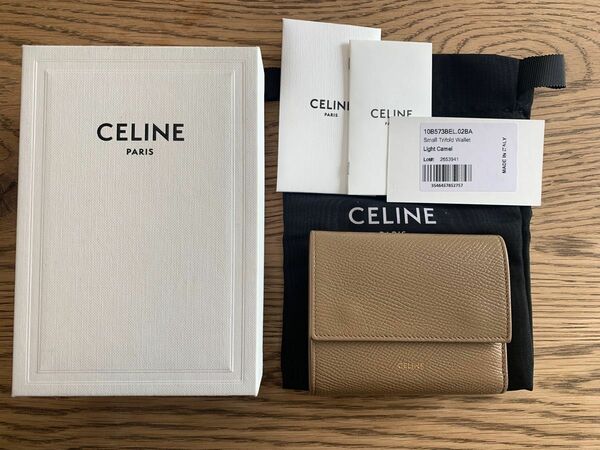 CELINE 折りたたみ財布