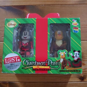 ★激レア品 LAST賞 BE@RBRICK ベアブリック christmas party ディズニー ミッキー プルート ペーパークラフトのディスプレイキット付き！★