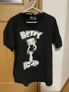 BETTY BOOP ベティー両面プリント　デザインTシャツ