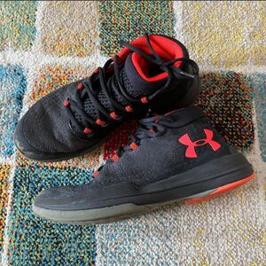 アンダーアーマーunderarmor 25.5cm ミニバス バッシュ バスケットボール 黒