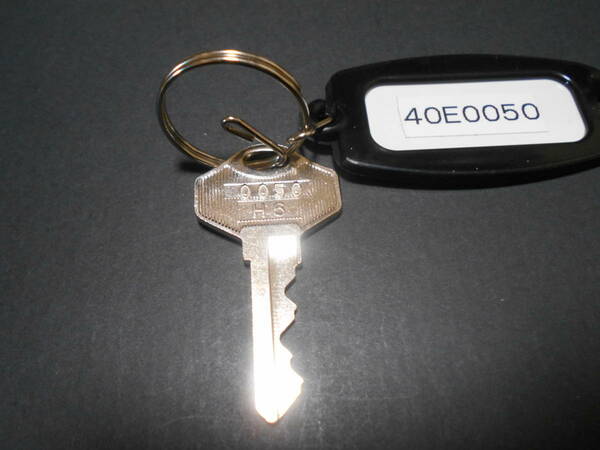 40E0050 合鍵 アルファ コピーキー 南京錠 同一キー 鍵番号 0050 キー 複製品 1本　注※純正キーではありません