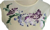 大変美品　VIVIENNE TAM 日本製　刺繍ワンピース_画像4