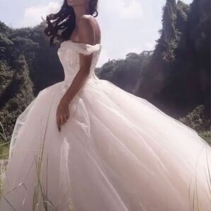 ウェディング ボリューム プリンセスライン