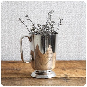 イギリス アンティーク シルバープレートマグカップ 銀メッキ 英国 花器 タンカード「EPNS刻印あり」V-636
