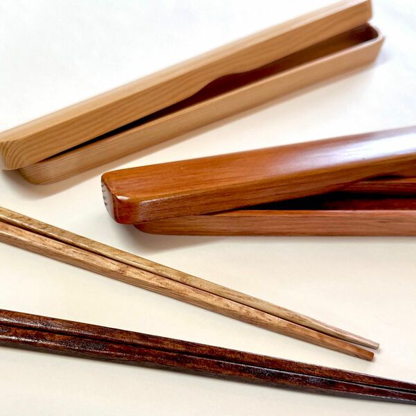 【大人気】木製 箸・箸箱セット 漆・白木２個セット(B品)