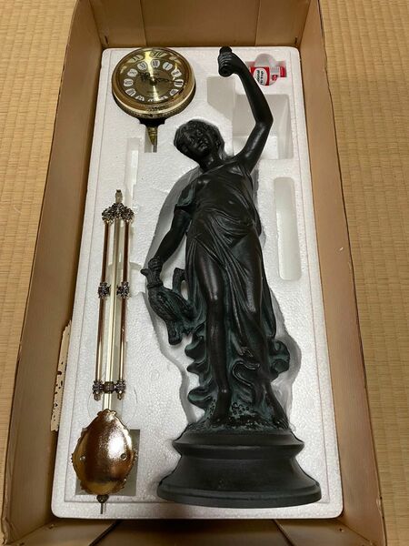 CITIZEN シチズン　狩猟の女神　女神像　スイングクロック　置き時計