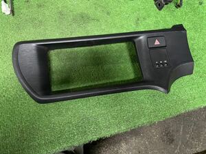 54 トヨタ NHP10 アクア オーディオパネル M-19