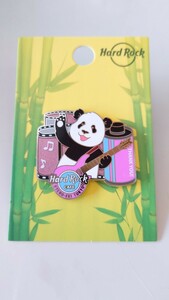 ハードロックカフェ上野店限定　シャンシャン『UYENO-EKI TOKYO 上野 Good Luck Panda Pin-5』