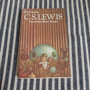 E2* foreign book *Out of the Silent Planet*C.S.LEWIS*