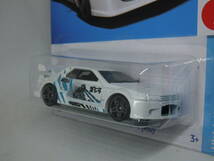 【国内流通版】HOTWHEELS ホットウィール NISSAN SKYLINE GT-R[R32] ニッサン スカイラインGT-R[R32] ゴジラ_画像4