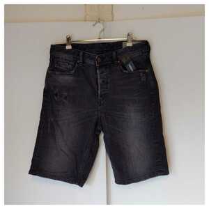 ☆ 美品 DIESEL　ディーゼル　KEESHORT ハーフ　ショート　デニム　ジーンズ　ダメージ加工　ブラック　ボトムス　パンツ　W29