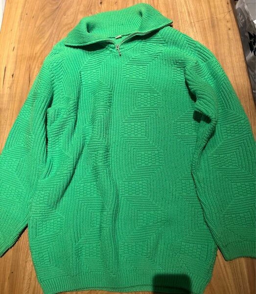 ハーフジップセーター　緑　蛍光色