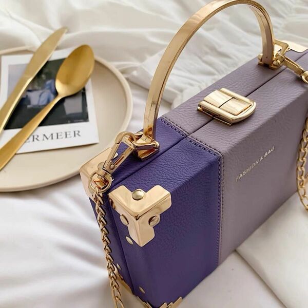 可愛いミニハンドバッグ　革　紫　二色　ファッション　金属チェーン　質感　高級　ケース　方形　女　Chanelstyle風　
