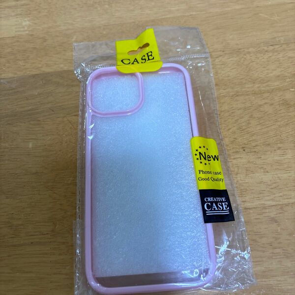 iPhone15 ケース　ピンク　透明　です。
