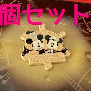 ディズニー　90th アニバーサリー　ピンバッジ ミッキー　ミニー　2個セット　ディズニーJCBカード