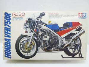 N5297a 未使用 TAMIYA タミヤ 1/12オートバイシリーズ No.57 ホンダ VFR 750R プラモデル