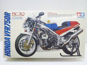 N5297a 未使用 TAMIYA タミヤ 1/12オートバイシリーズ No.57 ホンダ VFR 750R プラモデル