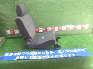 トヨタ ランドクルーザー プラド TXリミテッド TRJ120W 120系 セカンドシート 2列目 左 助手席側 シート 座面タバコ跡 中古 ★大型商品★