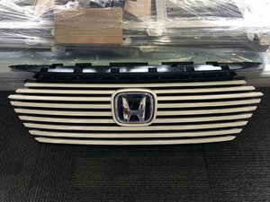 美品 HONDA ホンダ ヴェゼル RV3/RV4/RV5/RV6 純正 フロントグリル ラジエーターグリル ホワイトパール系 中古