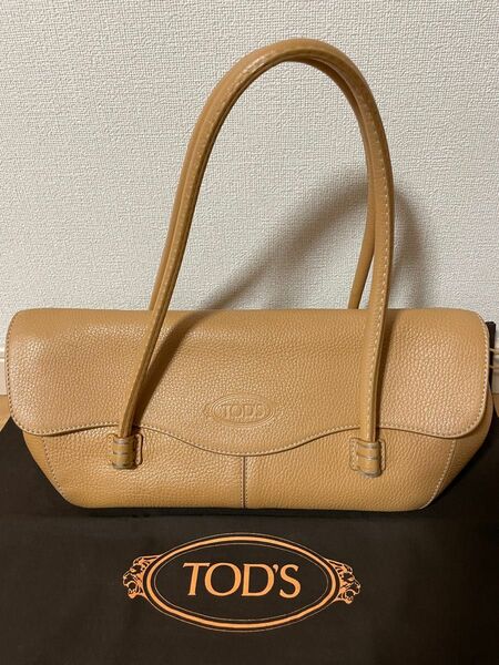  TOD'S シボ革ハンドバック