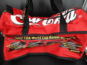 即決　2002年　FIFA　ワールドカップ　限定　コカコーラ　特別　ボストンバッグ　W51xH30xD32cm （GFBC