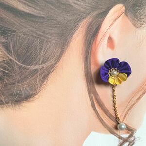 ハンドメイド　つまみ細工　樹脂ピアス　オシャレ　プレゼント　ゆらゆら　ロング　お花　フラワー　着物　浴衣　洋装　和装　成人式