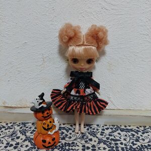 リボンワンピース ハロウィン柄ドット② プチブライスサイズ