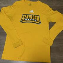 ◎状態割 adidas NCAA ケネソー州立大学 ケネソー・ステート・アウルズ 長袖 Tシャツ Kennesaw State University Owls football shirt _画像1