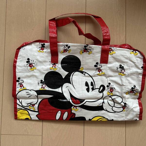 ラッキーバッグ 袋 ディズニーストア