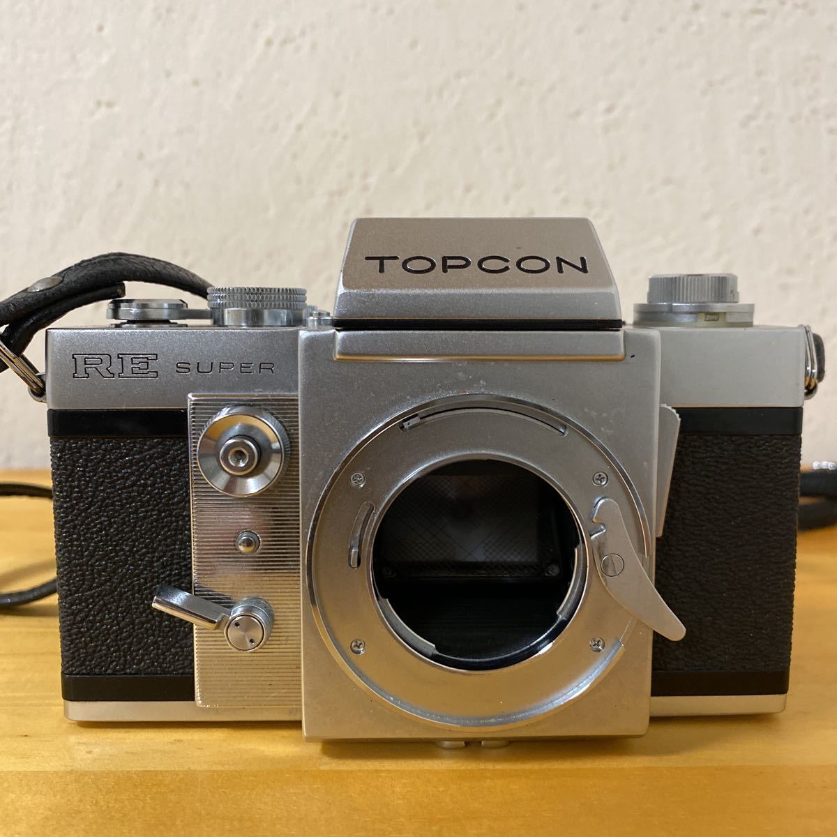 ヤフオク! -「トプコンカメラ」(一眼レフ) (フィルムカメラ)の落札相場