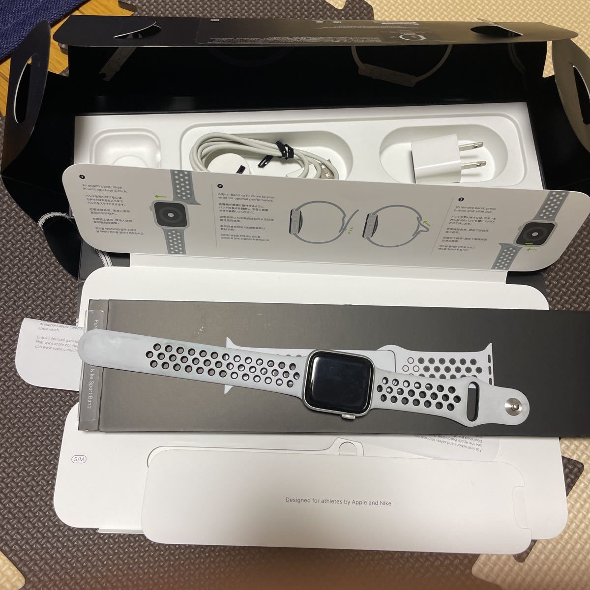 美品】アップルウォッチ NIKE Apple Watch Series 6 GPS 40mm