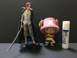 ONE PIECE ワンピース　フィギュア　赤髪のシャンクス　＆　トニートニー・チョッパー