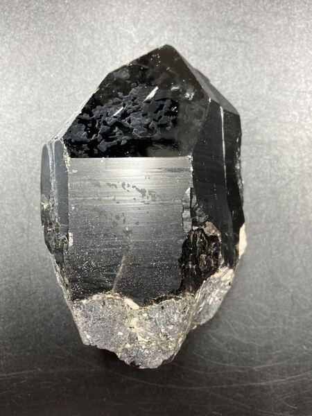 【ハイクラス】山東省産 モリオン(黒水晶) ポイント 約509g 磨き無し 0901