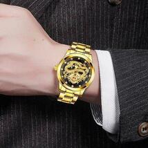 ドラゴンスタイル腕時計 ラグジュアリー腕時計 メンズ ゴールド×ブラック_画像3