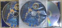 送料無料 GUNS N’ ROSES (3CD+ボーナス) WE'RE F'N' BACK IN TOKYO #1 -Collector’s Edition-_画像4