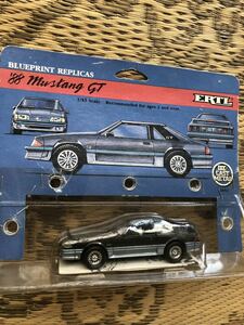 ERTL 88mustang GT 1|43