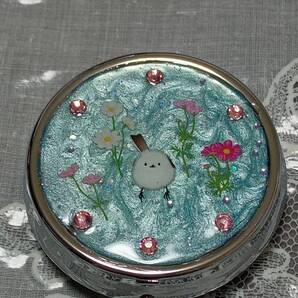 未使用 ピルケース 薬 ミラー ケース アクセサリー 小物入れ レジン ハンドメイド スワロフスキークリスタル使用 シマエナガ