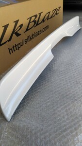 愛知 ハイエース 200系 シルクブレイズ リヤ スポイラー リア ウィング 070 ホワイト パール SilkBlaze エアロ ナロー 標準 両面テープ貼付