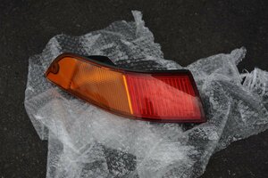 [Porsche]993 tail lamp left lens is crack ..!99363140300