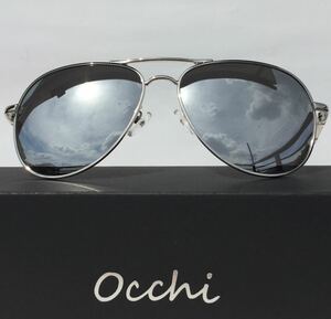 新品 OCCHI 偏光サングラス UV400 軽量 ティアドロップ型 シルバーミラー